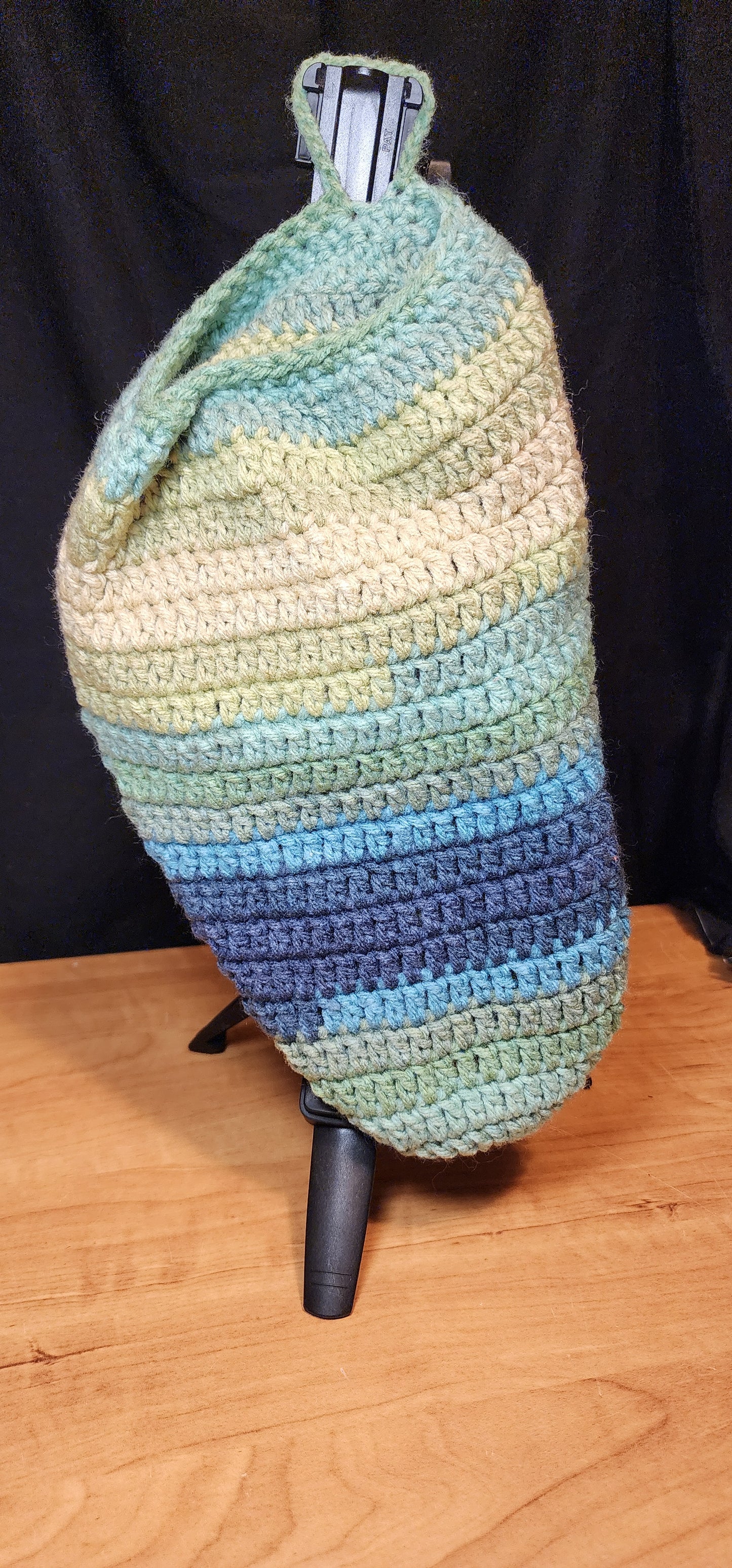 Plastic bag holder
